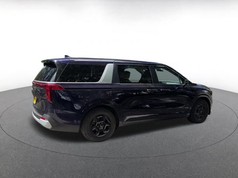 Used 2026 Kia Carnival FWD image 15