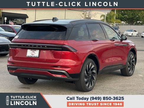 New 2026 Lincoln Nautilus Reserve image 6