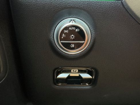 Used 2022 Mercedes-Benz C 300 Sedan image 30