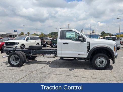 New 2025 Ford F550 4x4 Regular Cab Super Duty image 3