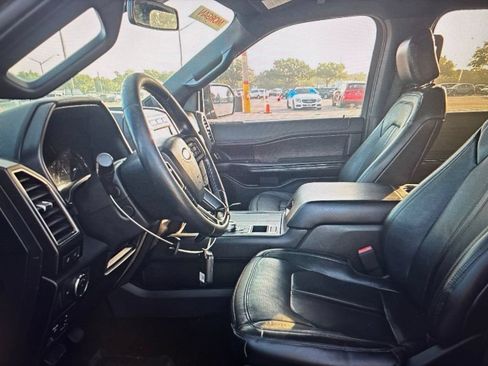 Used 2020 Ford Expedition Max Limited RWD image 3