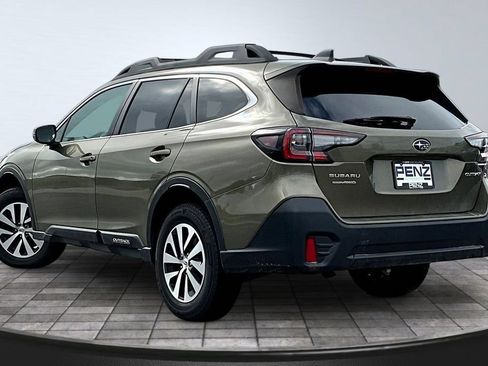 Used 2021 Subaru Outback Premium AWD/4WD image 4