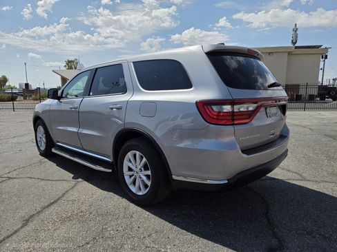 Used 2019 Dodge Durango SXT w/ 3rd Row Seating Group RWD image 3