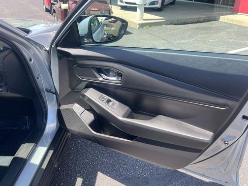 Used 2024 Honda Accord EX image 12