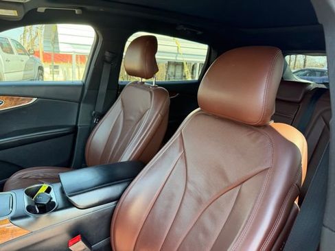 Used 2019 Lincoln Nautilus Reserve image 8