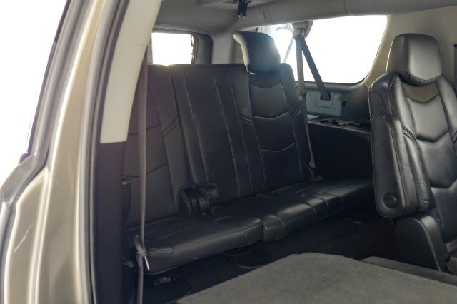 Used 2018 Cadillac Escalade ESV Luxury RWD image 50