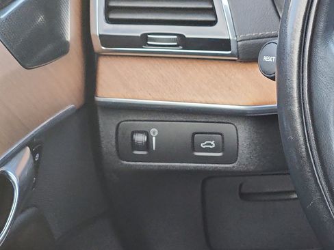 Used 2020 Volvo XC90 T6 Inscription w/ Protection Package image 13