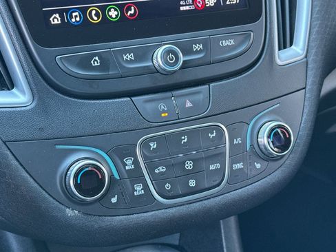 Used 2024 Chevrolet Malibu LT image 30