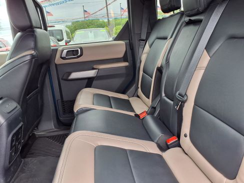 Used 2022 Ford Bronco Wildtrak AWD/4WD image 7