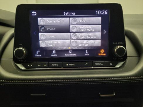 Used 2024 Nissan Rogue SV FWD image 25