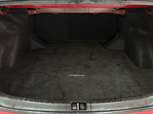Used 2019 Toyota Corolla LE w/ Carpet Mat Package (TMS) FWD image 30