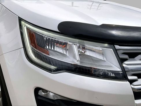 Used 2019 Ford Explorer XLT w/ Equipment Group 202A FWD image 27