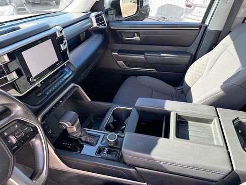 Used 2022 Toyota Tundra SR5 w/ SR5 Convenience Package image 26