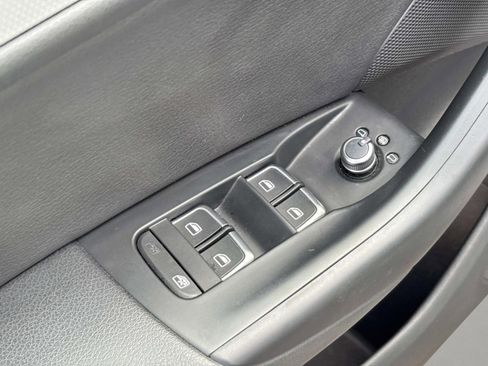 Used 2018 Audi Q3 2.0T Premium w/ Convenience Package image 21