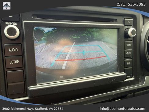 Used 2018 Toyota Tacoma SR AWD/4WD image 36