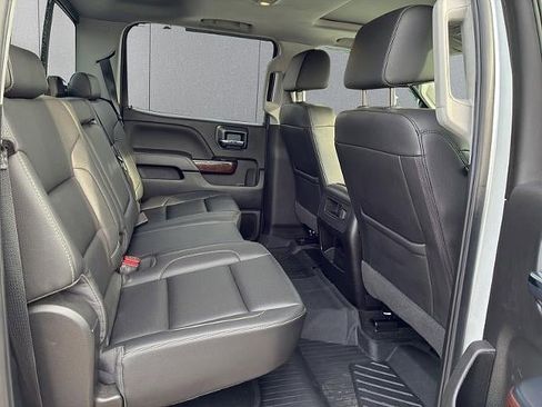 Used 2018 GMC Sierra 2500 SLT w/ Driver Alert Package image 16