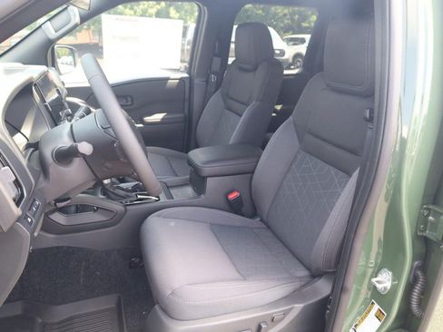 New 2026 Nissan Frontier SV w/ SV Convenience Package RWD image 18