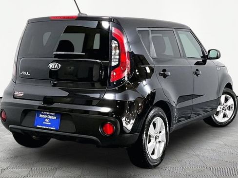Used 2019 Kia Soul FWD image 12