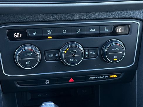 Used 2021 Volkswagen Atlas SE w/ Towing Package image 22