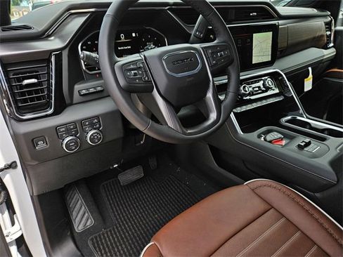 New 2025 GMC Sierra 2500 Denali Ultimate image 18