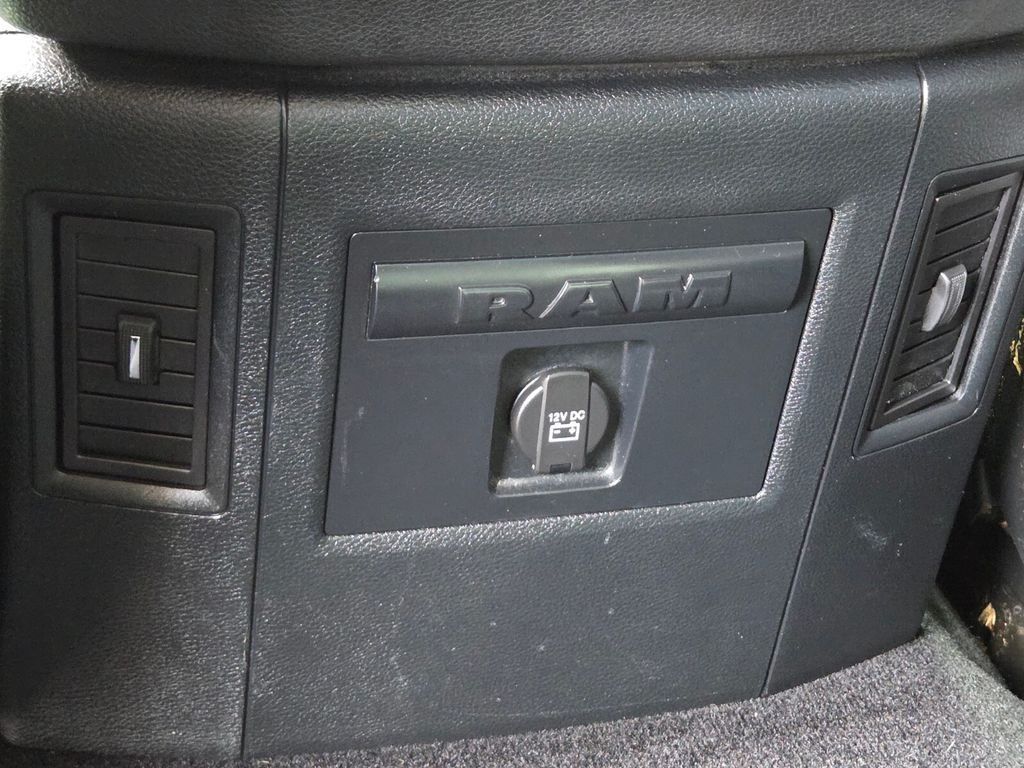 Used 2017 RAM 1500 Sport RWD image 15