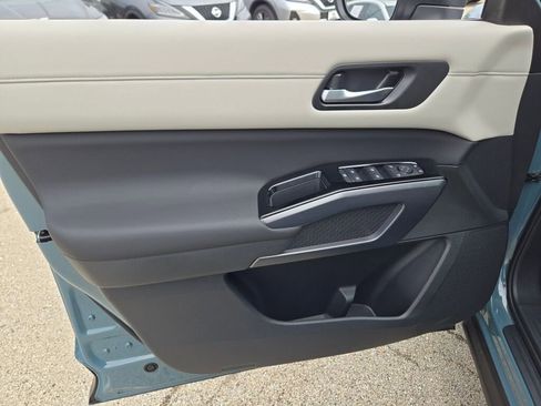 New 2026 Nissan Pathfinder SL AWD/4WD image 21