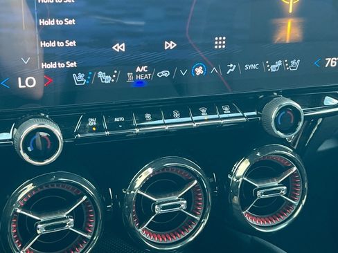 New 2025 Chevrolet Blazer EV RS image 18