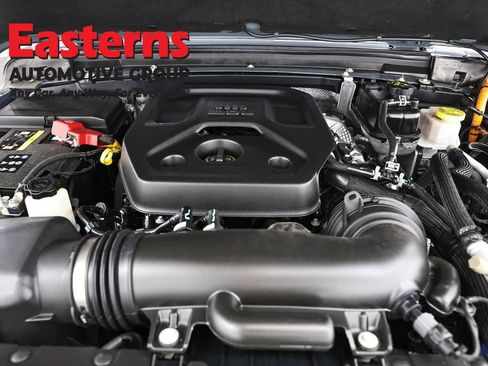 Used 2025 Jeep Wrangler Unlimited Sahara image 7