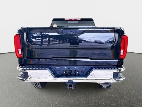 Certified 2022 GMC Sierra 3500 SLT w/ SLT Premium Package AWD/4WD image 6