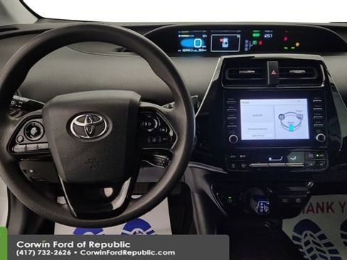 Used 2020 Toyota Prius LE image 15