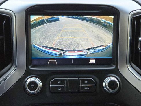 Used 2023 GMC Sierra 2500 SLE w/ SLE Value Package; AWD/4WD image 19