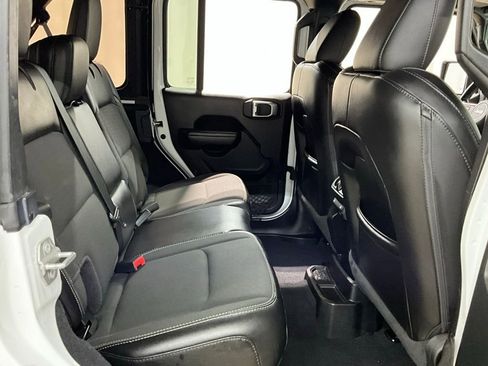 Used 2020 Jeep Wrangler Unlimited Sport image 25