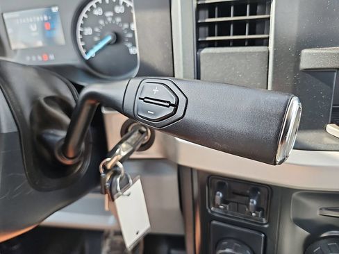 Used 2023 Ford F250 XL w/ XL Chrome Package RWD image 24