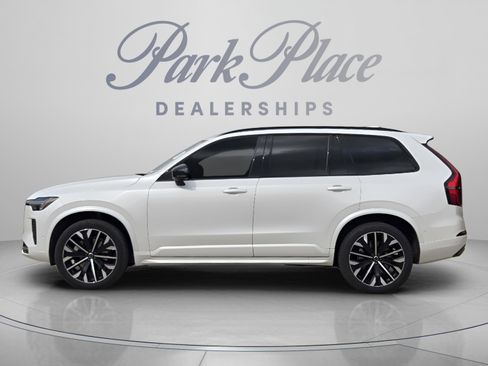 Used 2026 Volvo XC90 B6 Ultra w/ Protection Package Premier AWD/4WD image 4