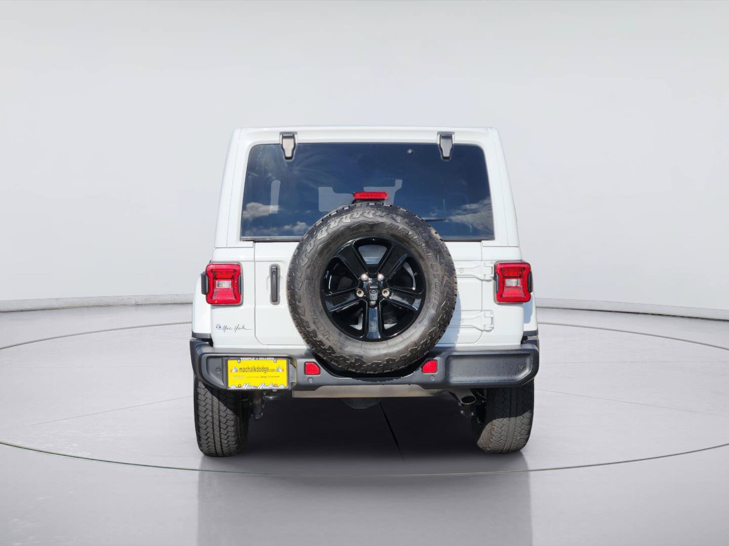 Used 2022 Jeep Wrangler Unlimited Sahara AWD/4WD image 7