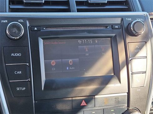 Used 2015 Toyota Camry LE image 20