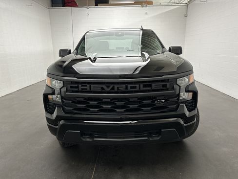 Used 2022 Chevrolet Silverado 1500 Custom w/ LPO, Dark Essentials Package AWD/4WD image 3