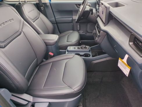 New 2026 Ford Maverick Lariat w/ Black Appearance Package image 21