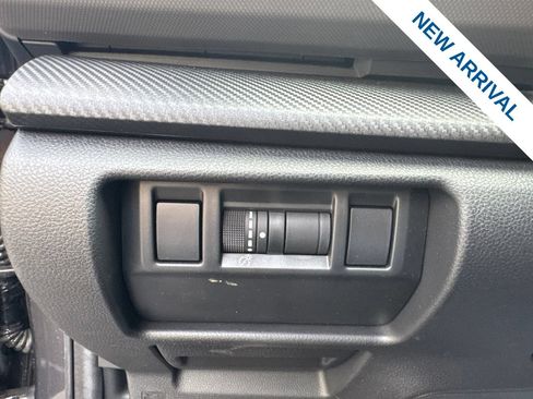Used 2025 Subaru Crosstrek 2.5i Sport AWD/4WD image 19