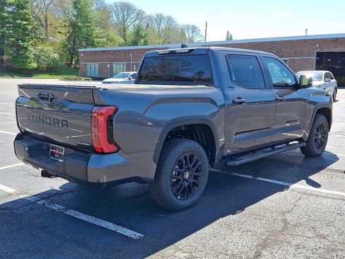 New 2026 Toyota Tundra Limited AWD/4WD image 18