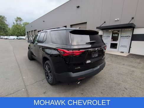 Used 2023 Chevrolet Traverse RS AWD/4WD image 3