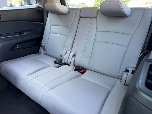 Used 2016 Honda Pilot Elite image 16