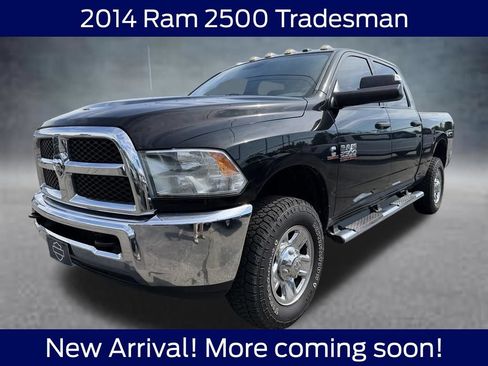Used 2014 RAM 2500 Tradesman w/ Chrome Appearance Group AWD/4WD image 2