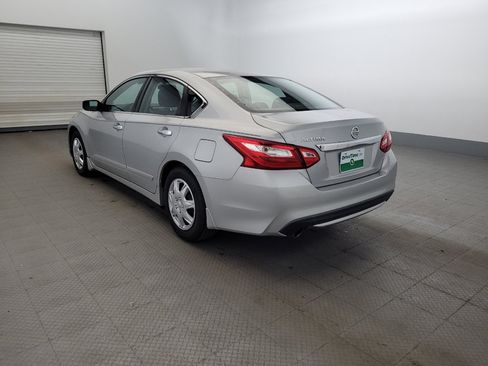 Used 2016 Nissan Altima 2.5 S w/ Power Driver Seat Package FWD image 5
