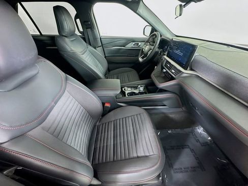 New 2026 Ford Explorer ST-Line w/ ST-Line Street Pack image 30