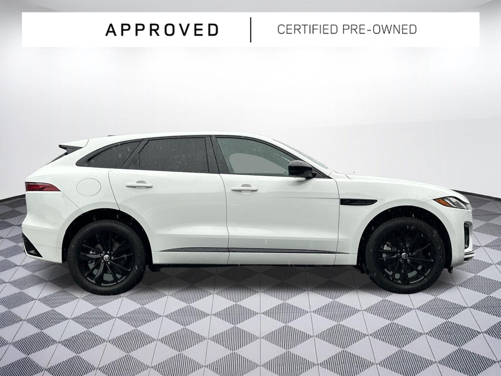 Used 2025 Jaguar F-PACE R-Dynamic S AWD/4WD image 7