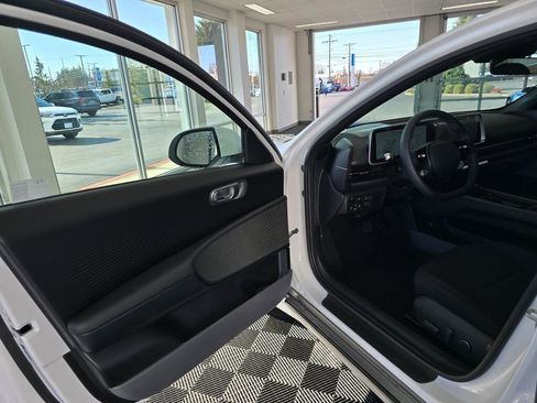 New 2025 Hyundai Ioniq 6 SE image 33