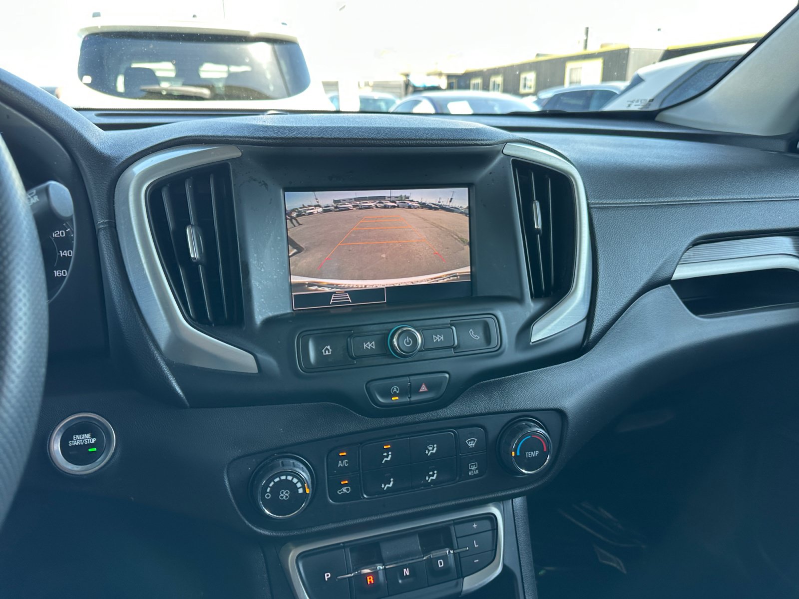 Used 2024 GMC Terrain SLE FWD image 23