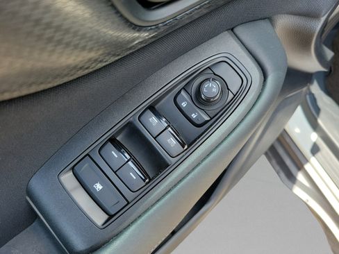 Used 2025 Subaru Outback AWD/4WD image 22