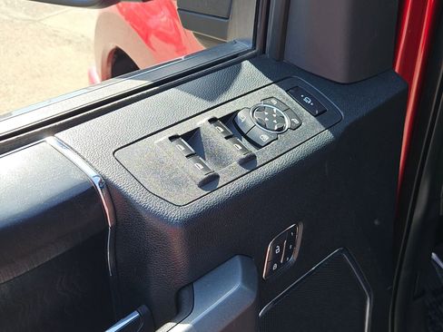 Used 2018 Ford F350 Platinum w/ Platinum Ultimate Package AWD/4WD image 12